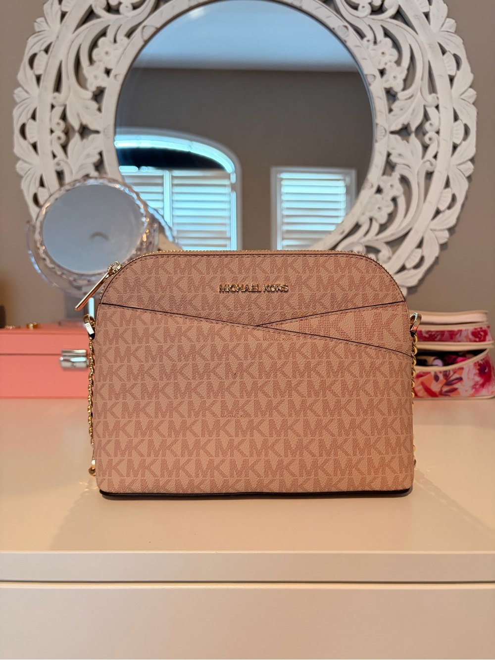 Michael Kors Pink Signature Logo Crossbody with Gold Hardware - Picture 3 of 7